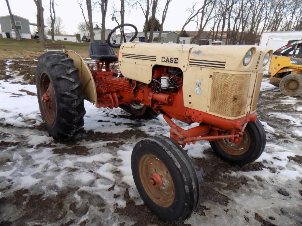 Case 311-B Tractor, 3pt, 540 Pto, 1 Remote, 4,518 Hours, SN: 6122172 - MANU
