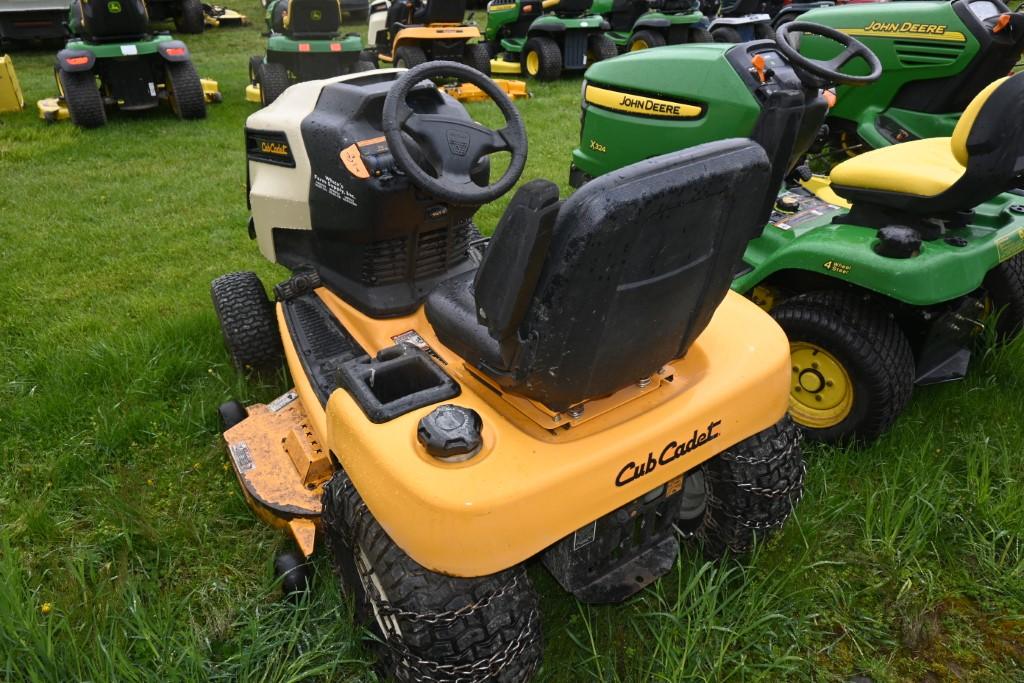 Cub Cadet GT2000, V-Twin Shaft Drive, w/48'' Deck, 563.3 Hrs  (3265)