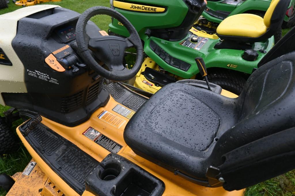 Cub Cadet GT2000, V-Twin Shaft Drive, w/48'' Deck, 563.3 Hrs  (3265)