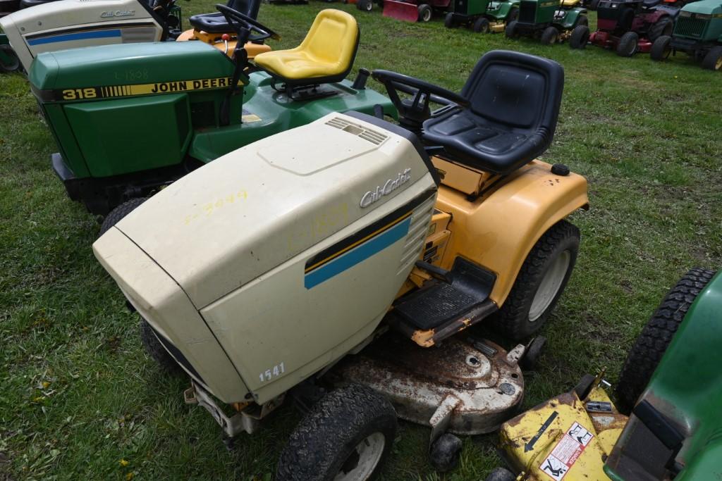Cub Cadet 1541 Riding Mower 44'' Deck Kohler Eng.S#810265 (3999)