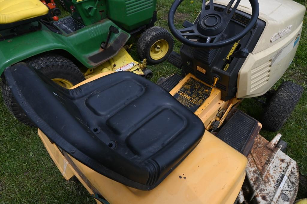 Cub Cadet 1541 Riding Mower 44'' Deck Kohler Eng.S#810265 (3999)