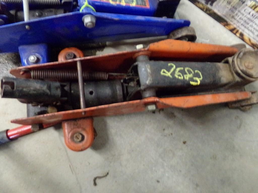 Red Floor Jack (2683)