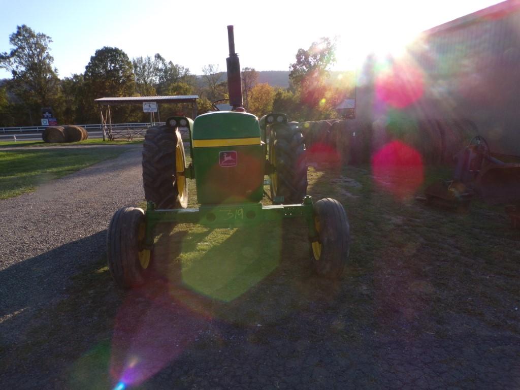 JD 2840 Dsl. Tractor, 2wd, Runs, Drives, Has Leak Between Engine and Transm