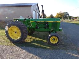 JD 2840 Dsl. Tractor, 2wd, Runs, Drives, Has Leak Between Engine and Transm