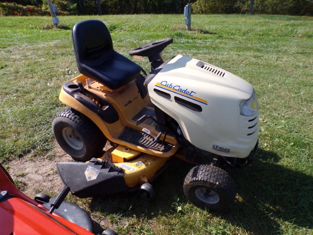Cub Cadet LT1045 46'' Deck 10HP Kohler, Hydro, Ser..H10519, 454 Hours (5783