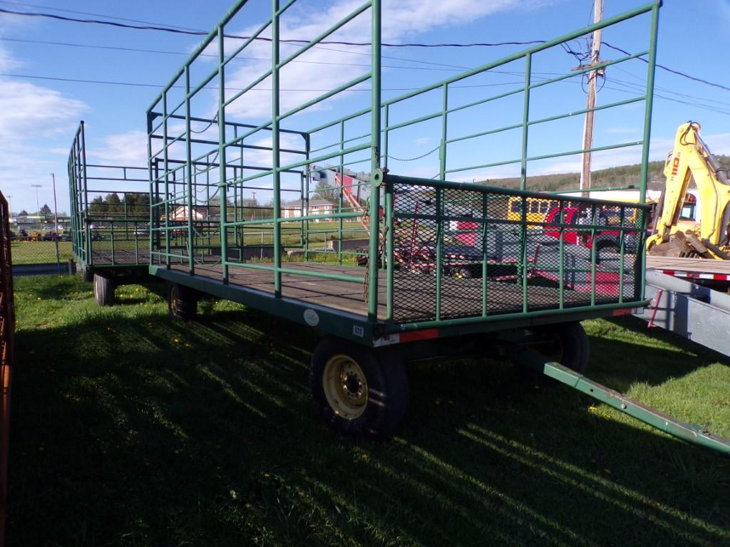 Diller 920 Steel Hay Wagon, 9' x 20', Diller Gear (5652)