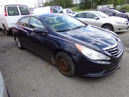 2011 Hyundai Sonata, 4 DSN, Auto Trans, Black, PW,PL, Check Engine Light On