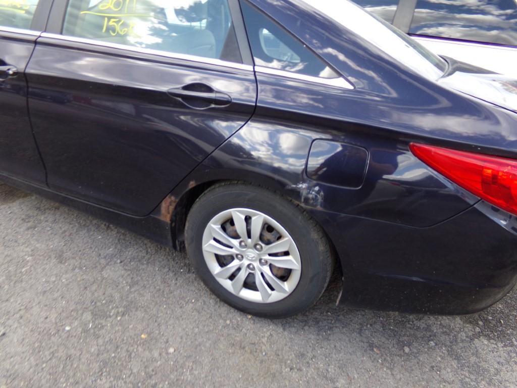 2011 Hyundai Sonata, 4 DSN, Auto Trans, Black, PW,PL, Check Engine Light On