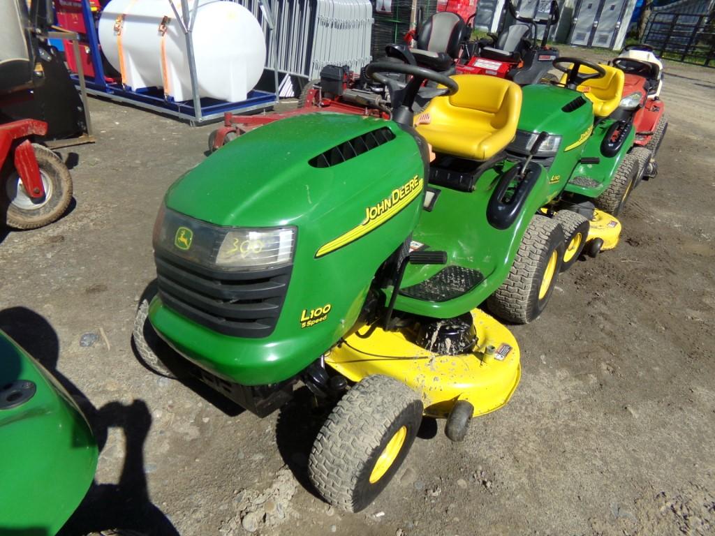 John Deere L100/110 5 Speed with 42'' Deck, 17HP Intek Briggs Engine, NO HO