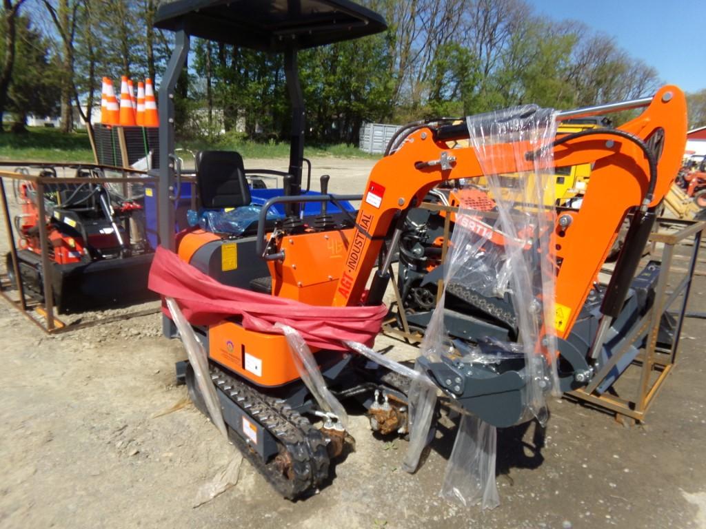 New AGT Industrial LH12R Mini Excavator with 16'' Bucket and Canopy, Statio