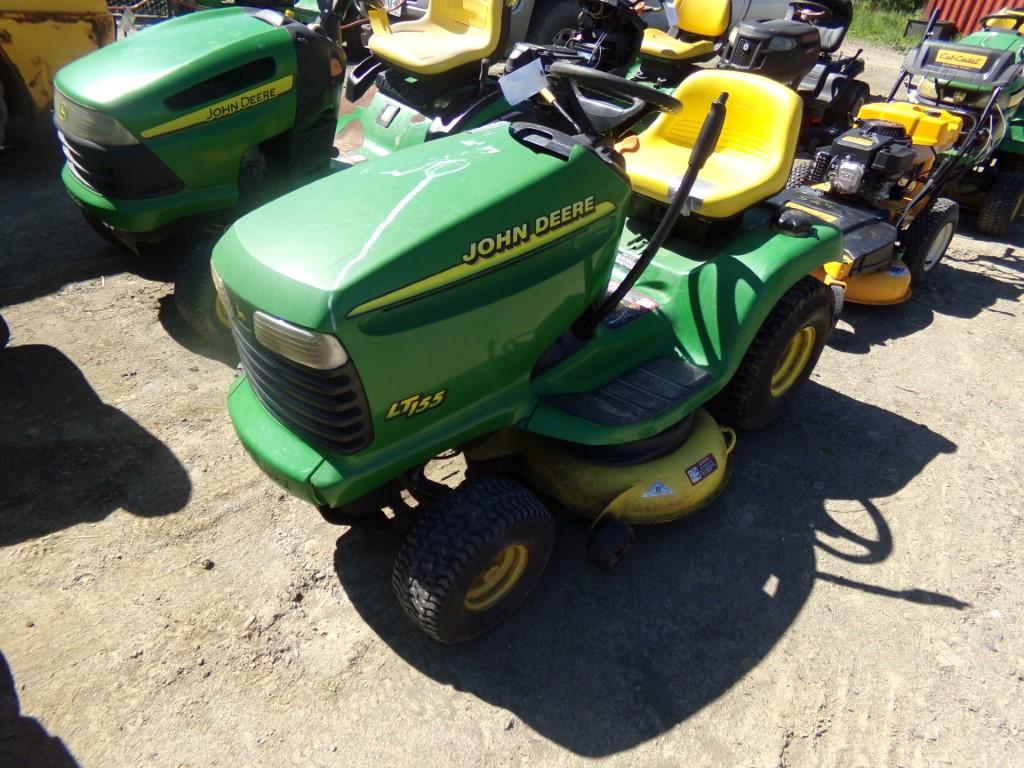 JD LT155, 42'' Deck, Hydro, 15 HP