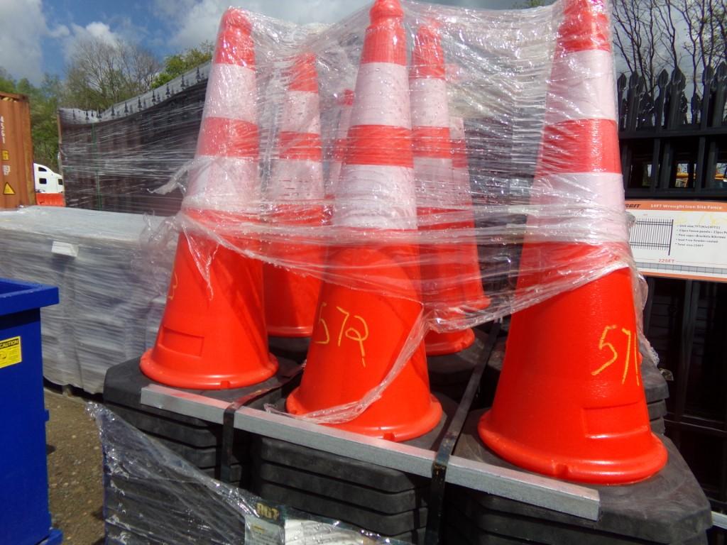 (50) New Orange Traffic Cones (50 x Bid Price)