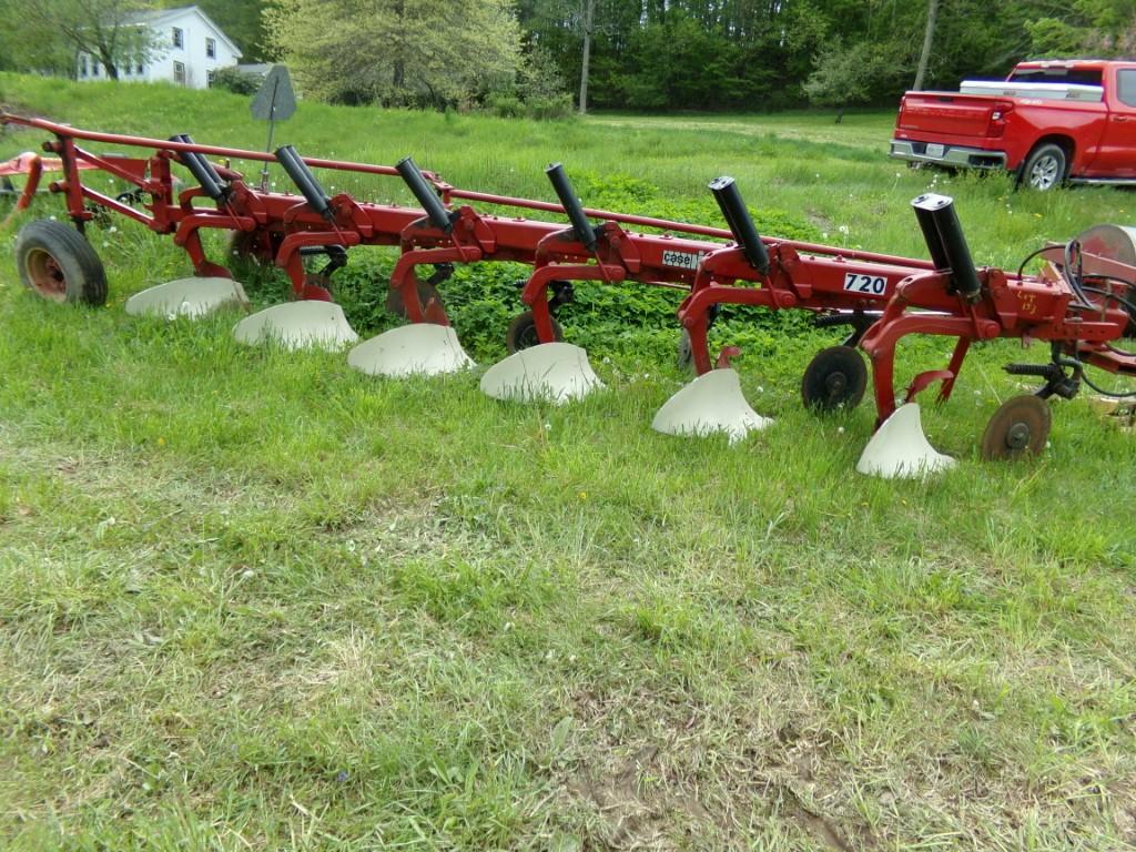 Case IH No. 720 6-Bottom Plow, 18'' Plows, w/Coulters and Tail Wheel  (153)