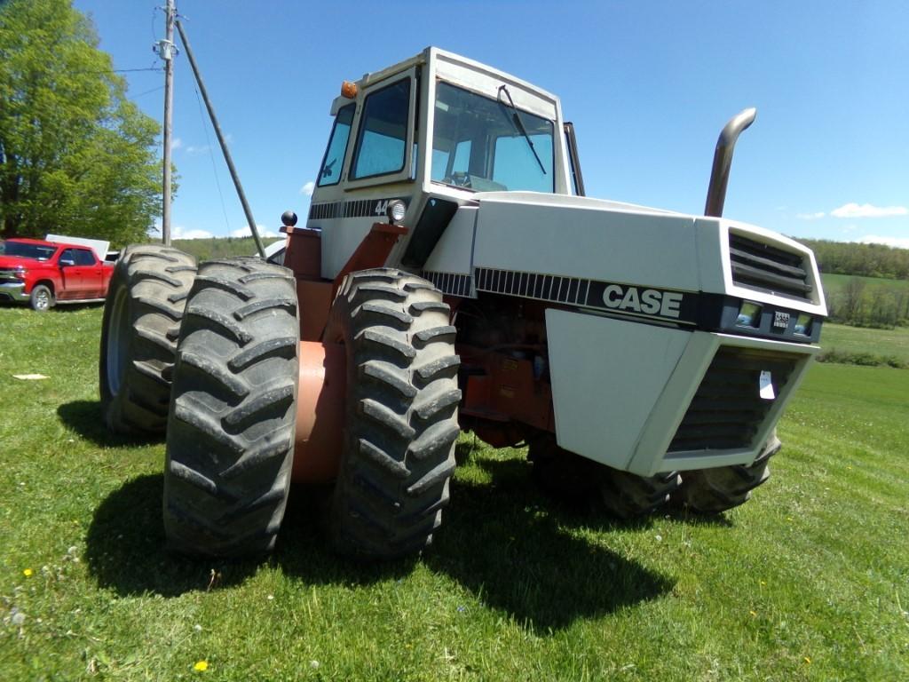 Case 4490, Gas, Firestone, 20.8-34, Dual Tires on all Corners, 3 Remotes, S