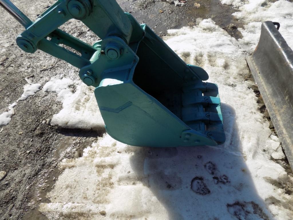 Kobelco SK30 Midi Excavator w/Cab, Teal & Gray, Steel Tracks w/Rubber Pads,