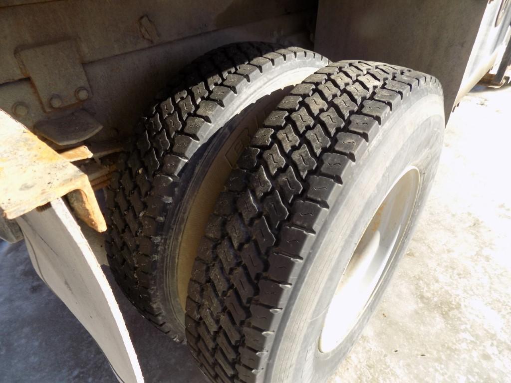 2007 Freightliner Business Class M2 Single Axle Dump Truck, 7 Speed Manual,