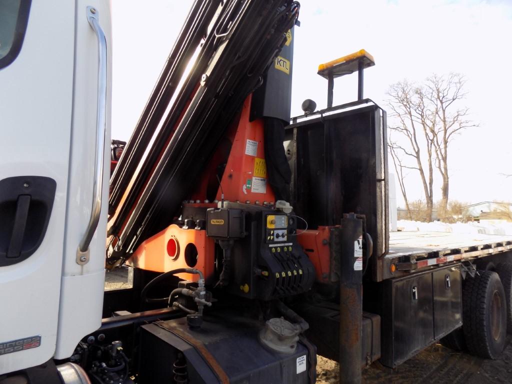 2011 Freightliner Business Class M11 Knuckleboom Crane Truck w/Remote, Auto