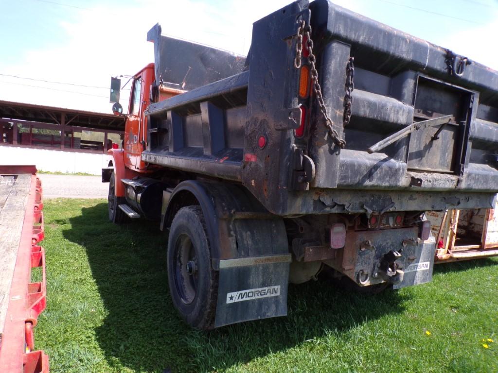 2000 Volvo WG42 Single Axle Dump Truck with 9' Dump Body, Cummins ISM-335 E