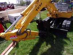 TCM TB025 Mini Excavator, Diesel Engine, Good Rubber Tracks, Comb. Stick Au