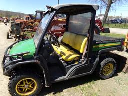 John Deere Gator XUV835M, 4 WD, ROPS Canopy with Windshield, Grille Guard,