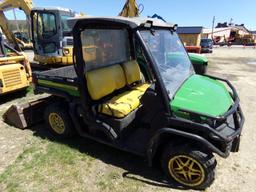 John Deere Gator XUV835M, 4 WD, ROPS Canopy with Windshield, Grille Guard,