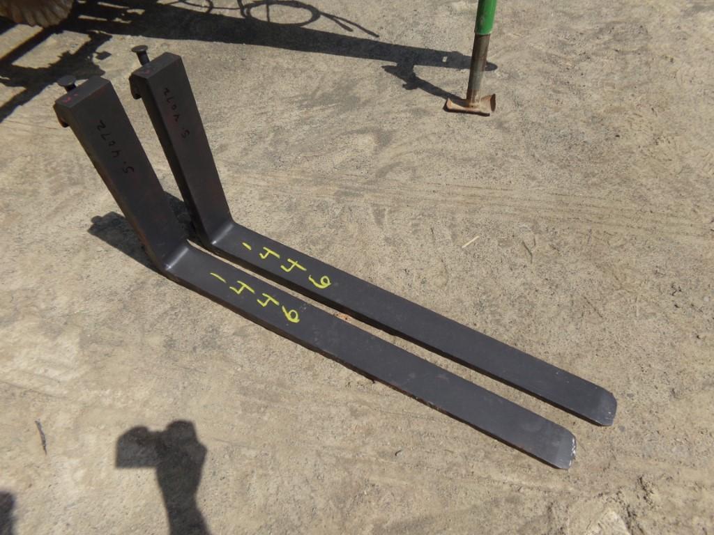 Adjustable Skid Steer Attachments (4072)