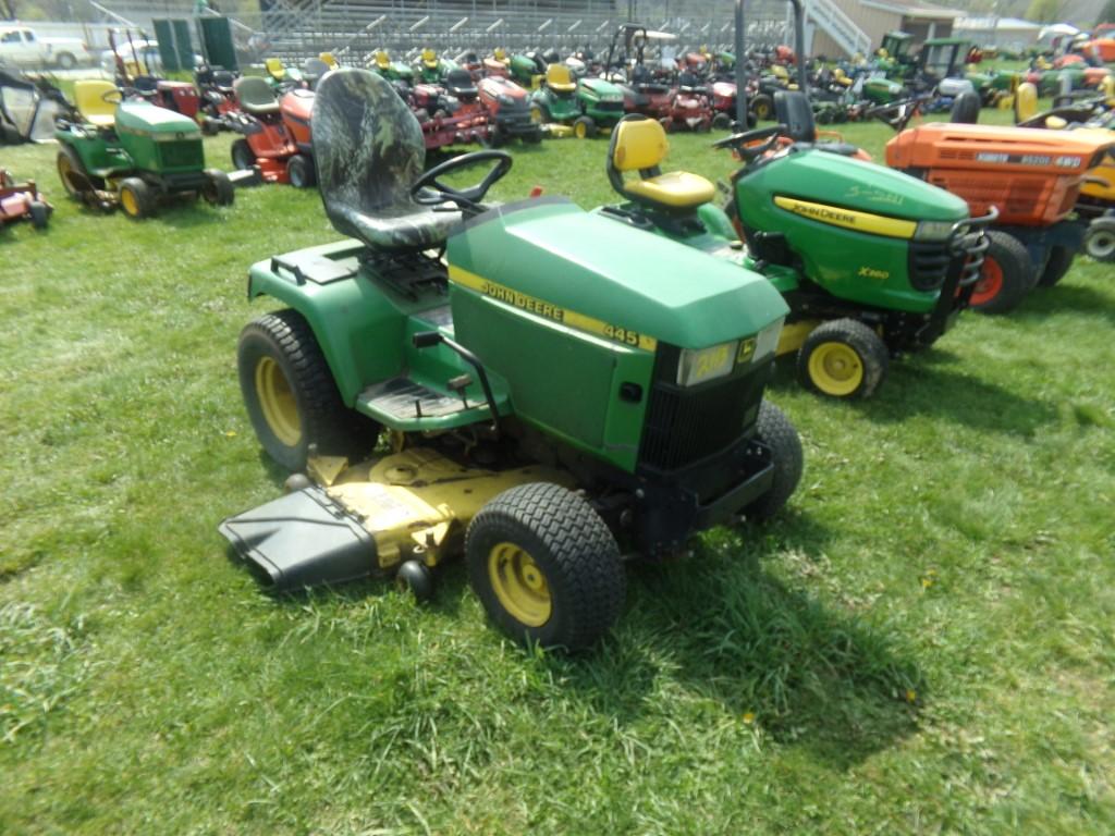 John Deere 445 Riding Mower, Has 455 Hood On It (5513)