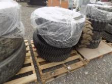 Pallet with (4) 245/70 R19.5 Tires