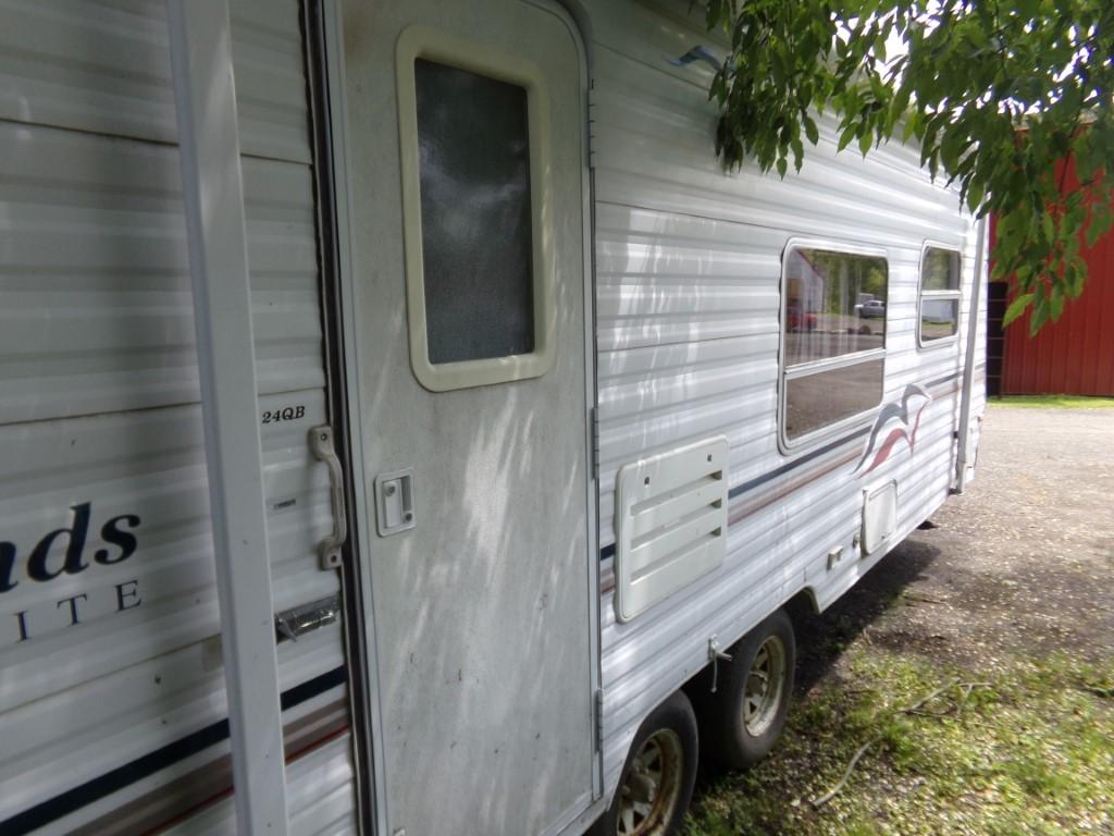 2001 Four Winds Lite 24QB Bumper Pull Tandem Axle Camper, NO PAPERWORK / BO