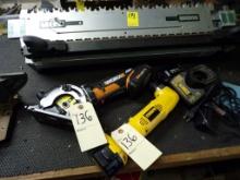 Worx 20 V 3 3/8'' Compact Circular Saw with (1) Battery and Charger and a D