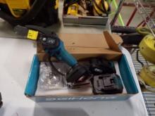 New In Box Deihong 21V 6'' Hand Held Mini Chainsaw, (2) Batteries, (1) Char