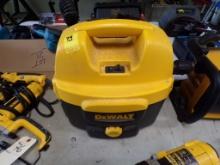 DeWalt Corded/Cordless 18 V 2 Gal. Wet/Dry Vacuum Model DC500 with Hose and