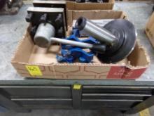 4-Way Tool Post (Up To 1 3//8'' Tools), Bull Nose Live Center, Dead Center