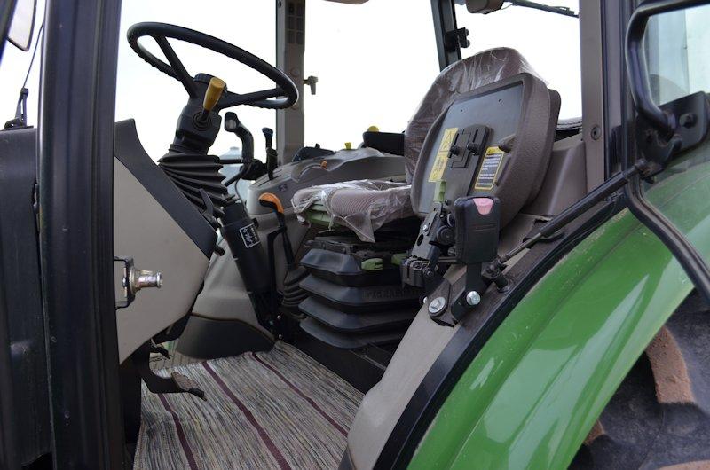 2011 John Deer 5095M Tractor