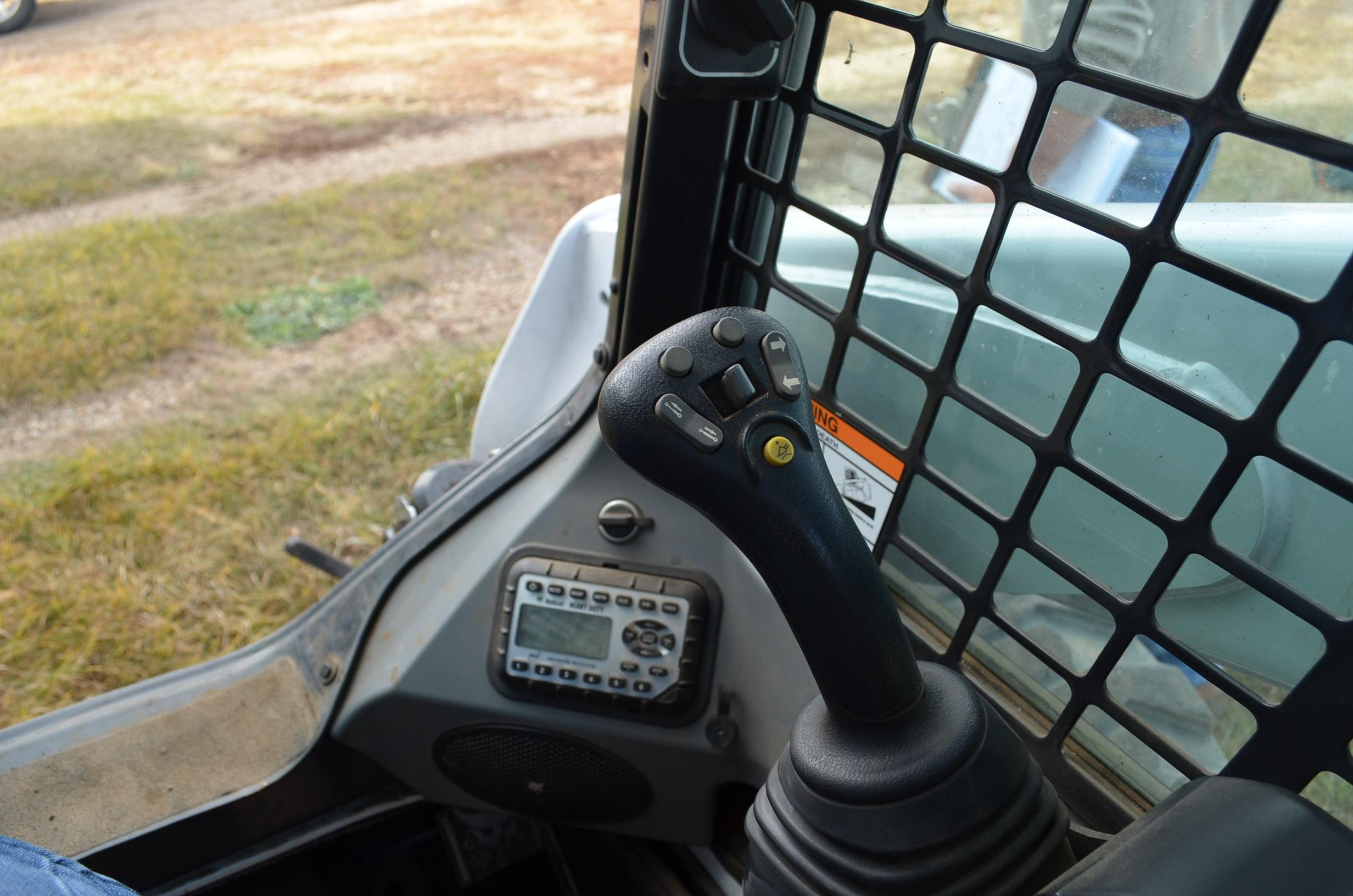 2015 Bobcat S 650 Skid Steer