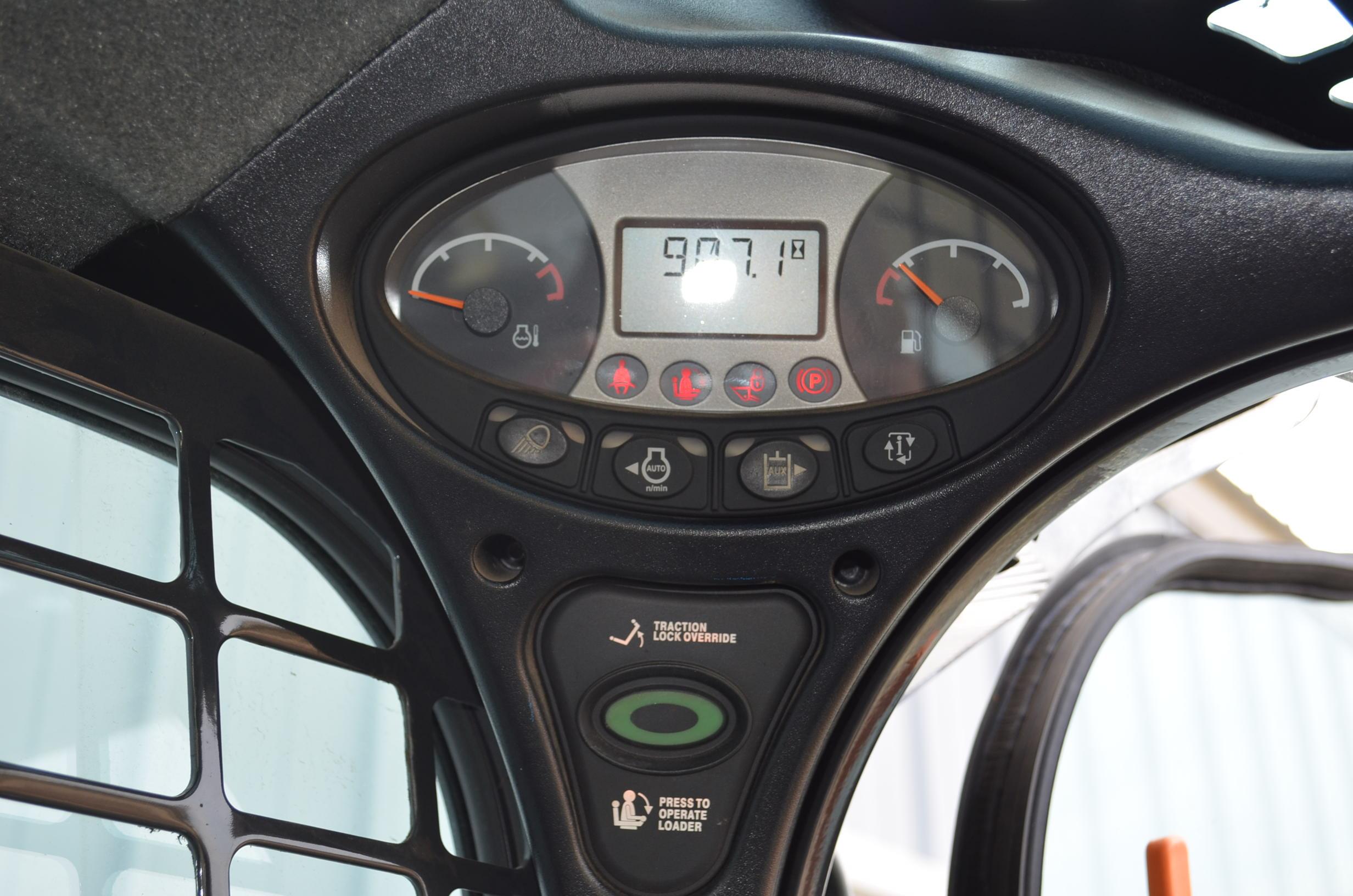 2015 Bobcat S 650 Skid Steer