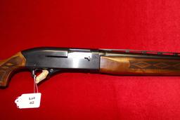 Winchester Model 1400 Semi-Automatic 2-¾” 12 Gauge Shotgun