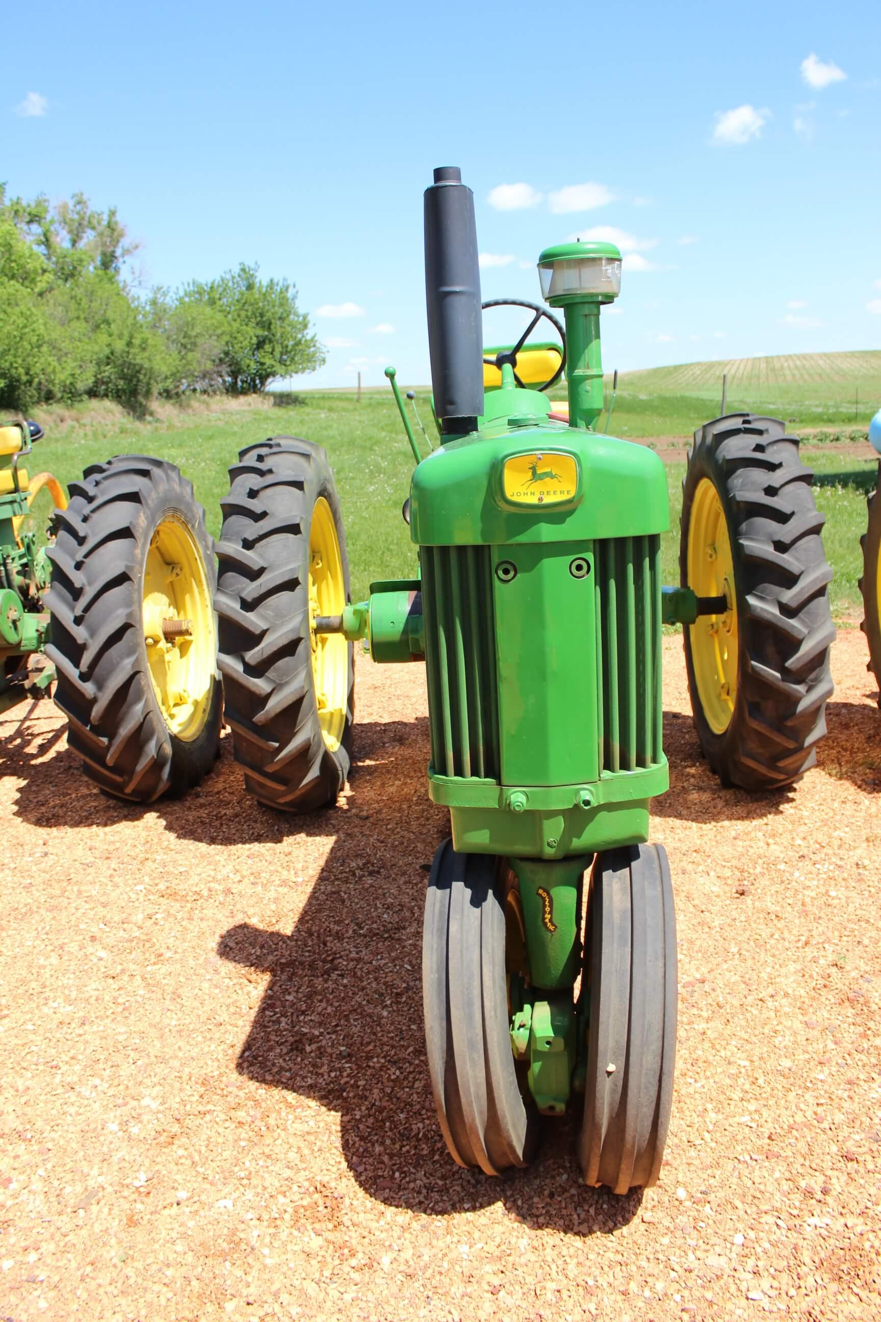 1960 JD 530 Tractor