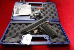 Colt Commander semi automatic pistol. 45 ACP.