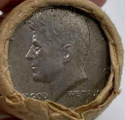 1971 Uncirculated bank wrapped Kennedy half dollar roll (20 pieces); 1976D US Uncirculated