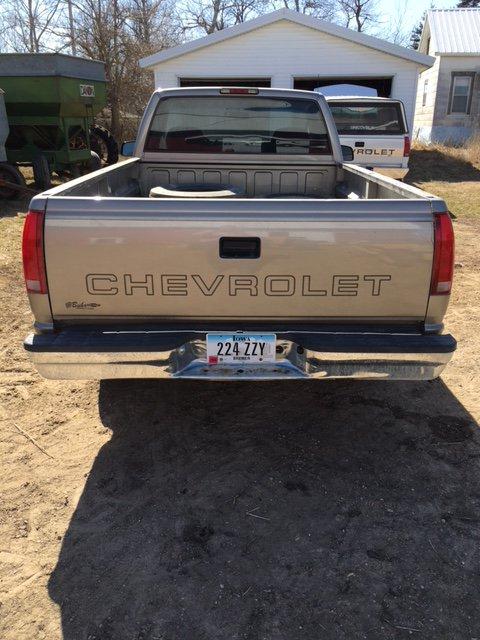 1998 Chevy Cheyenne 1500 4WD regular cab pickup