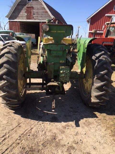 1959 John Deere 630 tractor S.#6311550 w/P.S. n. fr., flat top fenders.