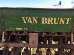 John Deere Van Brunt 17x7 FB 10' grain drill