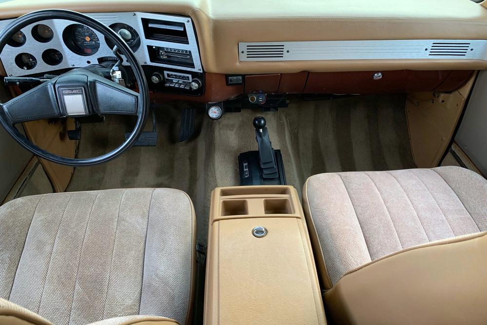 1983 GMC JIMMY CUSTOM