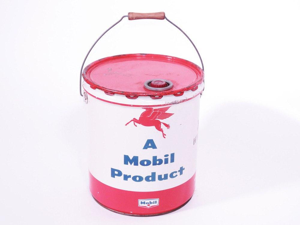 LATE 1950S MOBIL OIL CAN OF MOBIL HYDRAULIC OIL