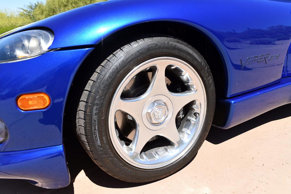 1996 DODGE VIPER GTS