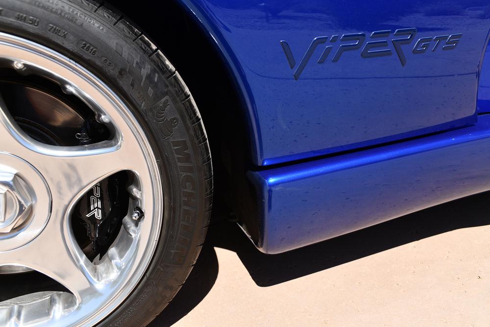 1996 DODGE VIPER GTS