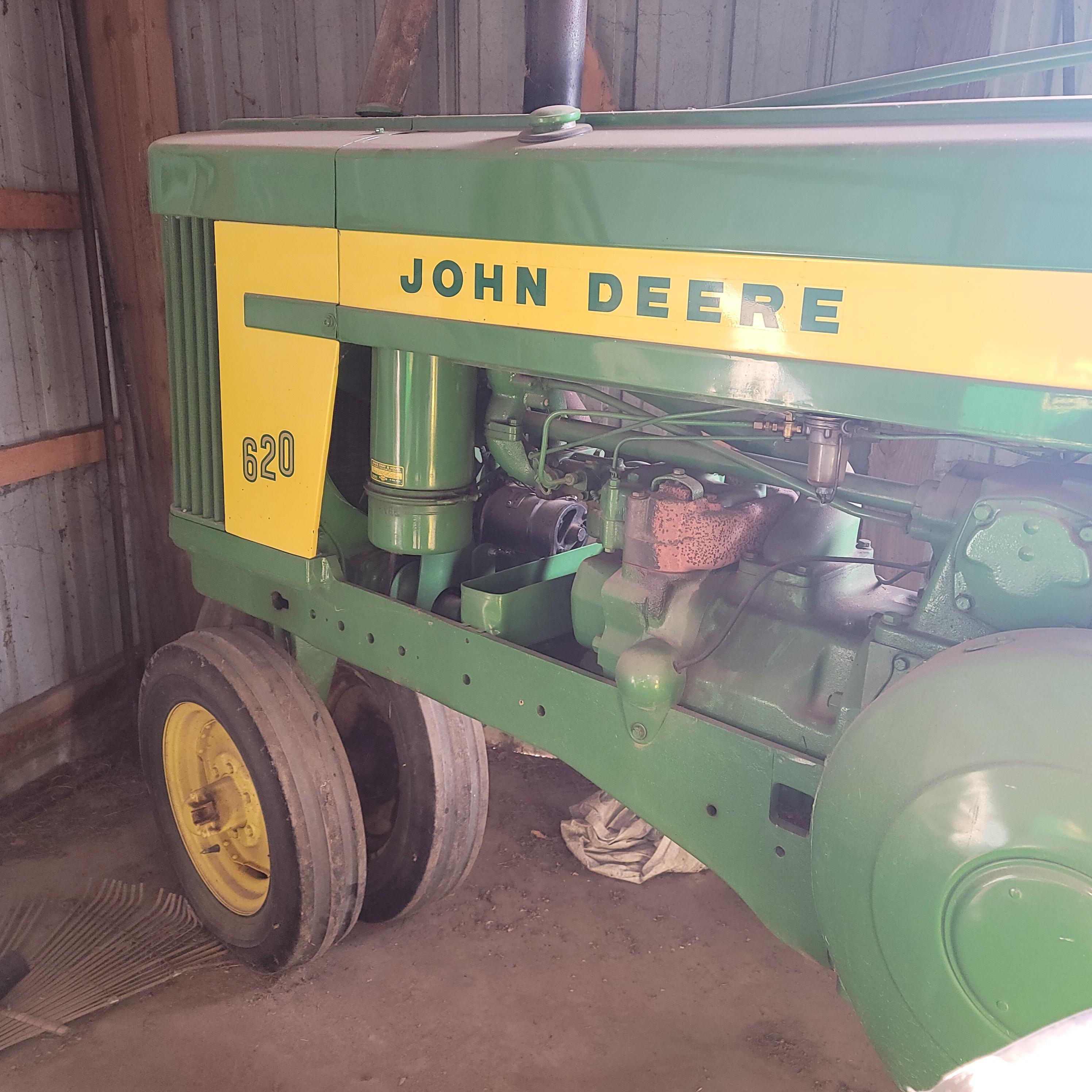 John Deere 620 –NF 13.6x38