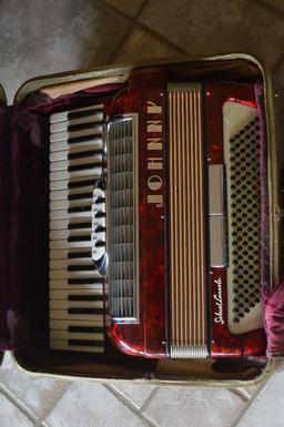 VINTAGE JOHNNY SOLOIST CONSOLE ACCORDION