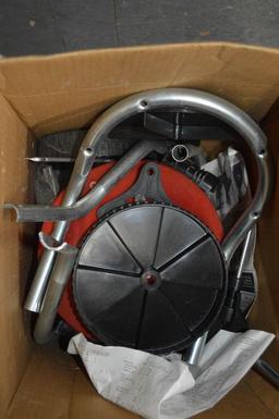 BROADCAST SPREADER